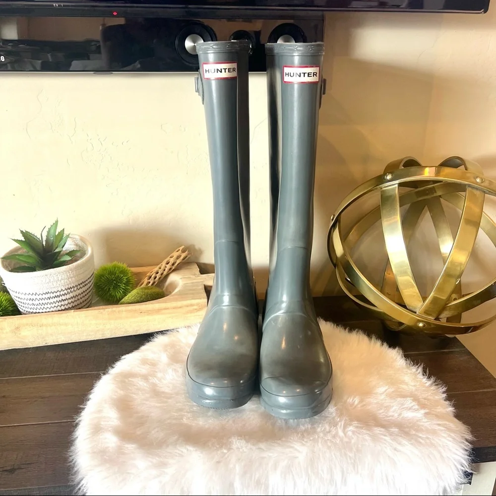 Hunter Tall Gloss Rain Boots in Slate Gray